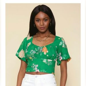 Skies are Blue Flyer print bubble sleeve top